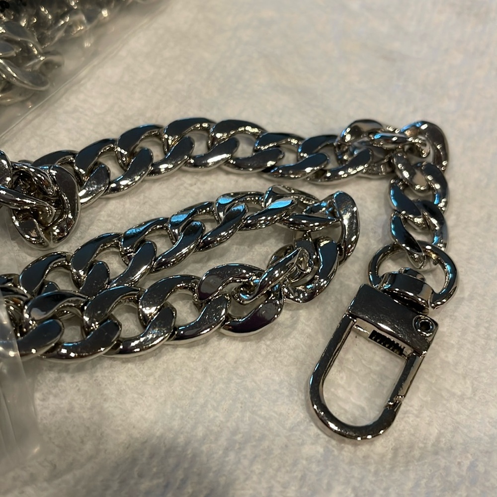 NWOT 47” Silver Crossbody Chain Strap